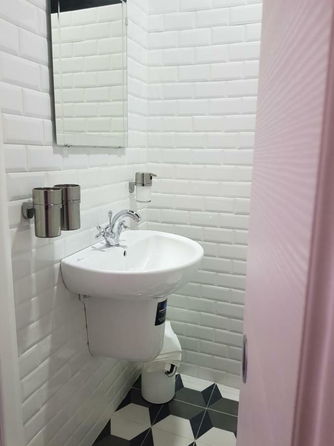 Little Rose Guest House Fiumicino Exterior foto
