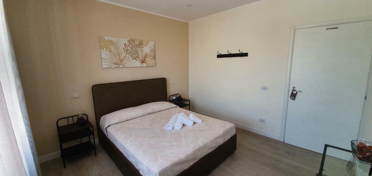 Little Rose Guest House Fiumicino Exterior foto